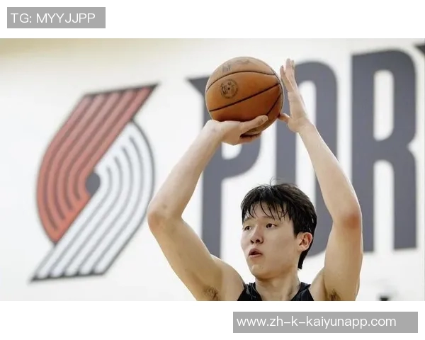 杨瀚森背打遭鲍威尔包夹帽掉乐福关键三分救球队逆转胜利