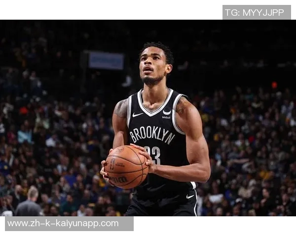 克拉克斯顿成为多支球队中锋升级的热门交易目标